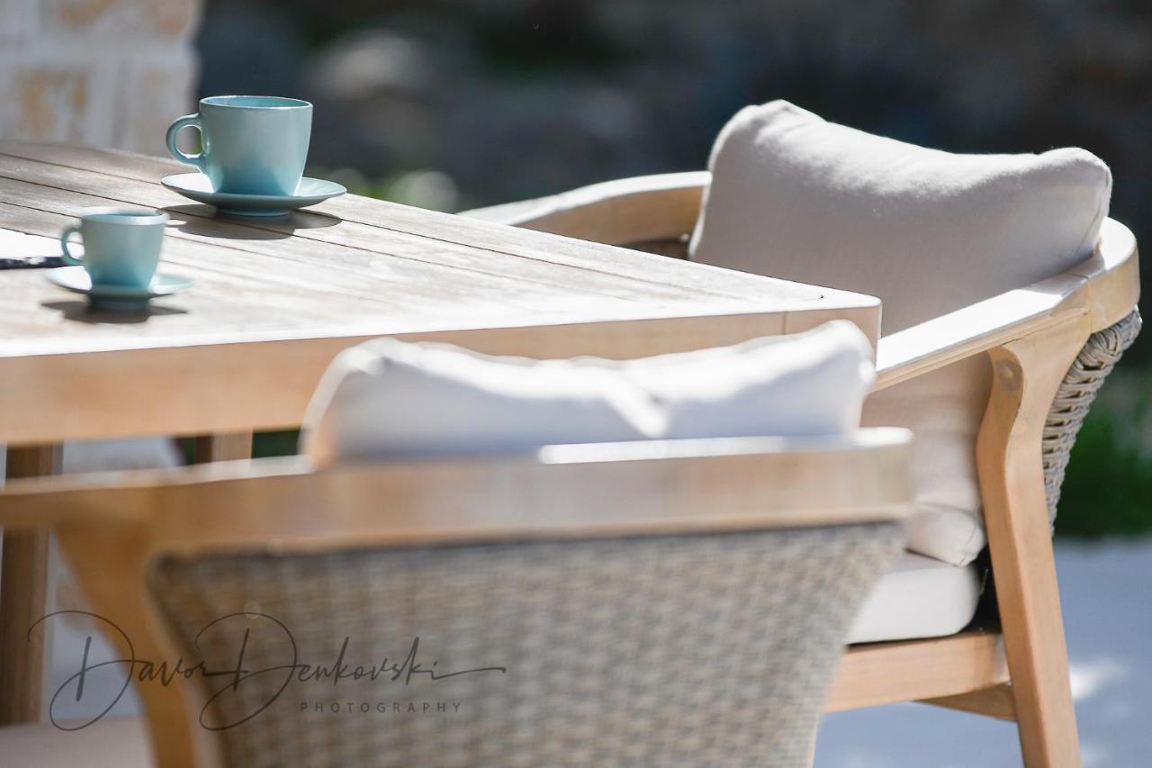 Island Villa Adriana With Heated Pool And Sauna ลุน ภายนอก รูปภาพ